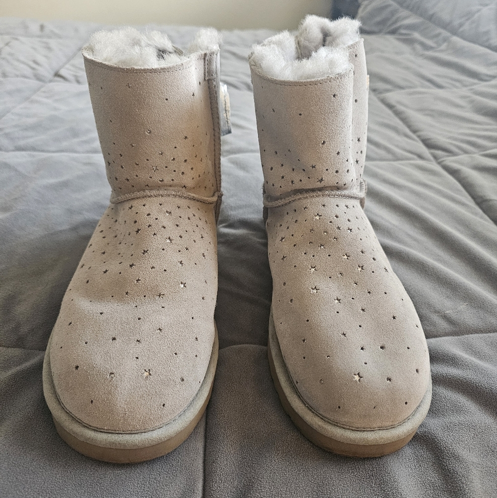 UGG Boots - Metallic Mini Bailey Boots